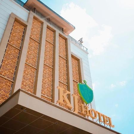 Kj Hotel Yogyakarta Extérieur photo