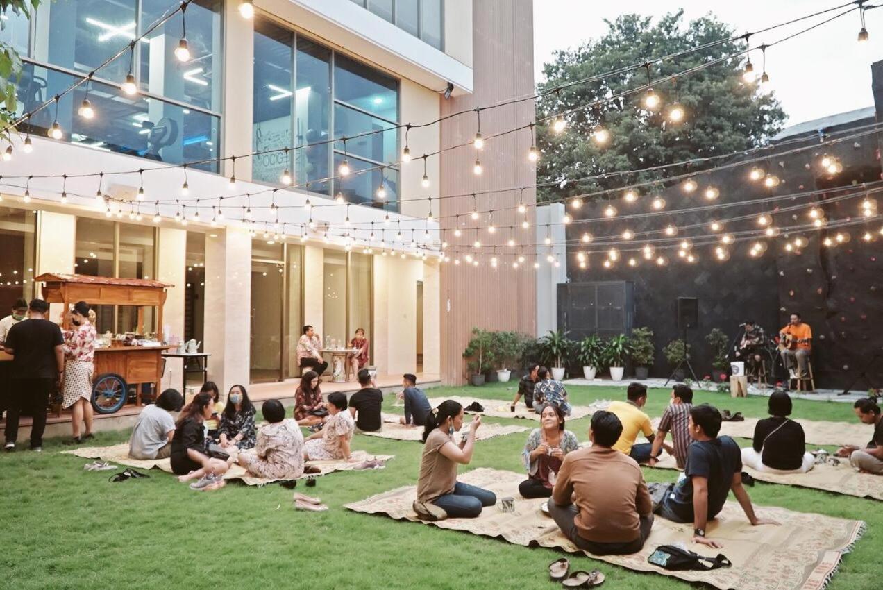 Kj Hotel Yogyakarta Extérieur photo