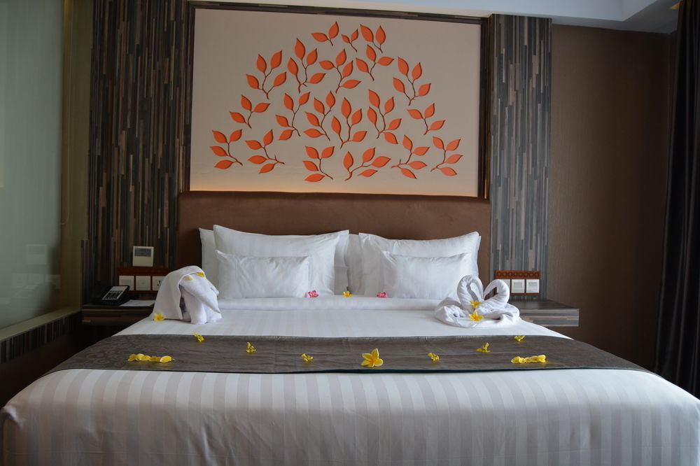 Kj Hotel Yogyakarta Extérieur photo