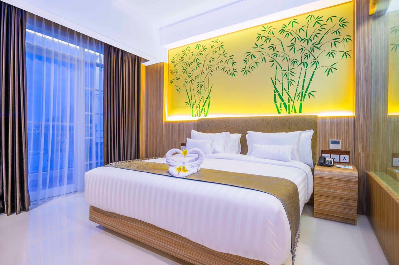 Kj Hotel Yogyakarta Extérieur photo