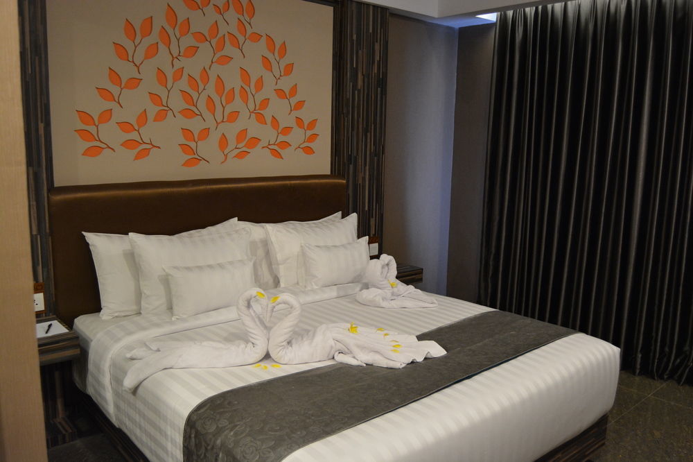Kj Hotel Yogyakarta Extérieur photo