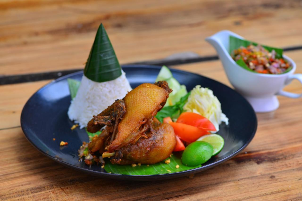 Kj Hotel Yogyakarta Extérieur photo