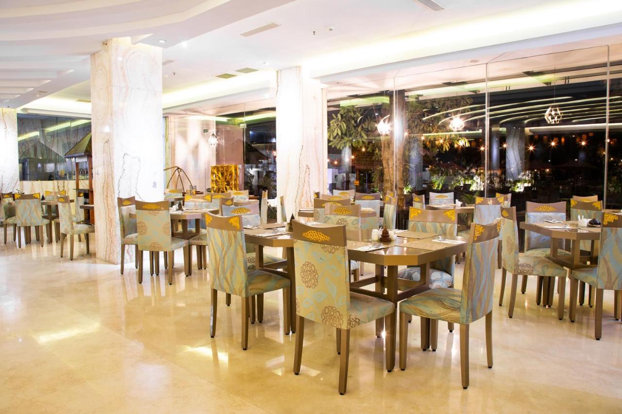 Kj Hotel Yogyakarta Extérieur photo